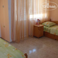 Cherno More Guest House  