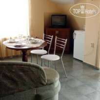 Cherno More Guest House  