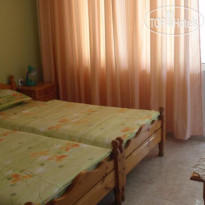 Cherno More Guest House  