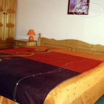 Cherno More Guest House  