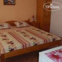 Cherno More Guest House  