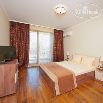 Rose Gardens Apart Hotel