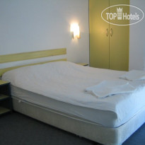 Zara Guest House 