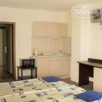 Paunovi Guest House