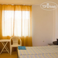 Paunovi Guest House