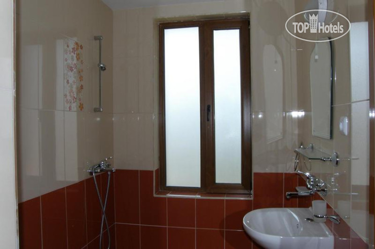 New photos from tourists Mariana Hotel 2*