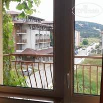 Zora Guest House