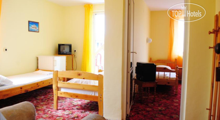 New photos from tourists Sinaya Hotel  2*