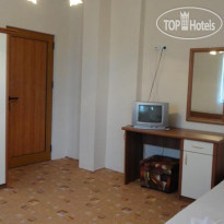 Green Home Family Hotel  