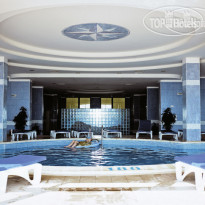 Alua Helios Bay indoor pool