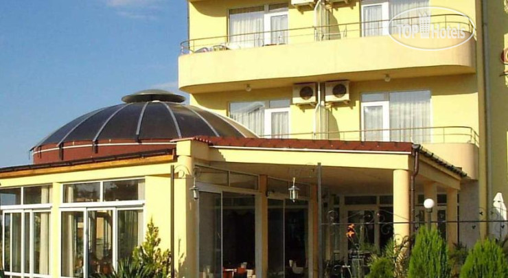 Hotel photo Feniks 2*
