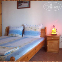 Dinev Guest House