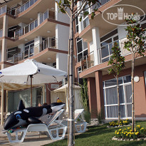 Royal Bay Apartments 