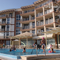 Royal Bay Apartments 