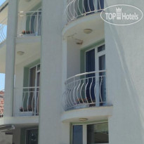 Kentavar Family Hotel 