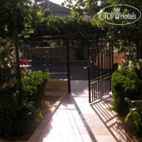 Bellehouse Guest House 