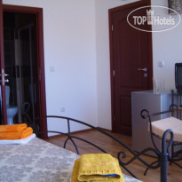 Bellehouse Guest House 