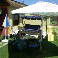 Alex Guest House 