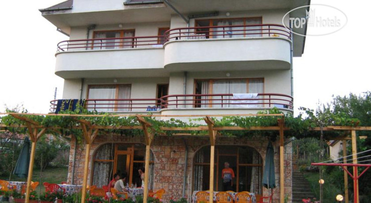 Hotelier's photos Villa Victoria 2*