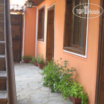 Kriviralcheva Guest House 