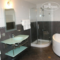 Anna-Kristina Hotel 