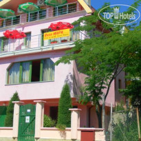 Villa Mari Guest Rooms 