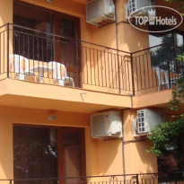 Villa Mari Guest Rooms 