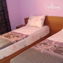 Villa Mari Guest Rooms 