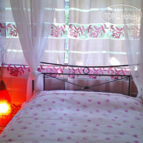 Villa Sapphire Guest Rooms  