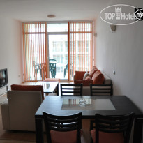 Sunny Holiday Apartments 