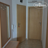 Sunny Holiday Apartments 