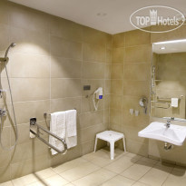 Dreams Sunny Beach Resort and Spa Bathroom at room for handicapp