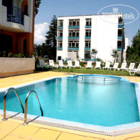 Astra Family Hotel Бассейн