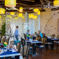 DIT Evrika Beach Club Hotel 