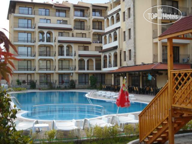 Aparthotel Rose Village