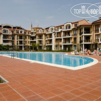 Arcadia Apart Complex 