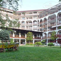 Estreya Palace