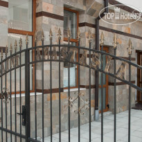 St. Anastasia Apartments 