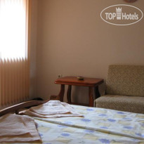 Pidovi Guest House 