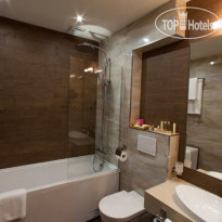 Amira Hotel