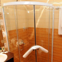 Green Wood Hotel & Spa 