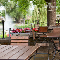 Kolonna Hotel Cesis Restaurant ALEXIS terrace