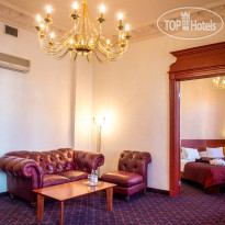 Rixwell Centra Hotel