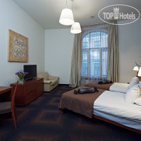 Rixwell Centra Hotel
