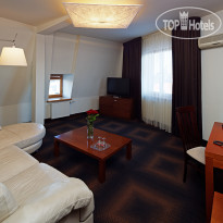 Rixwell Centra Hotel