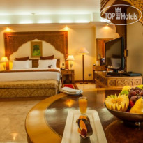 Crowne Plaza Resort Salalah Полулюкс