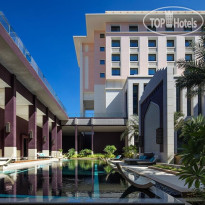 Radisson Collection Muscat, Hormuz Grand