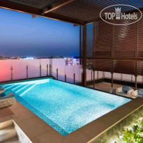 Крытый панорамный бассейн в Grand Millennium Muscat 5*