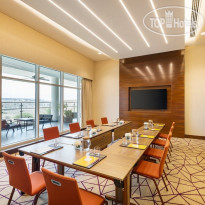 Crowne Plaza Muscat OCEC