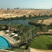 Crowne Plaza Muscat OCEC